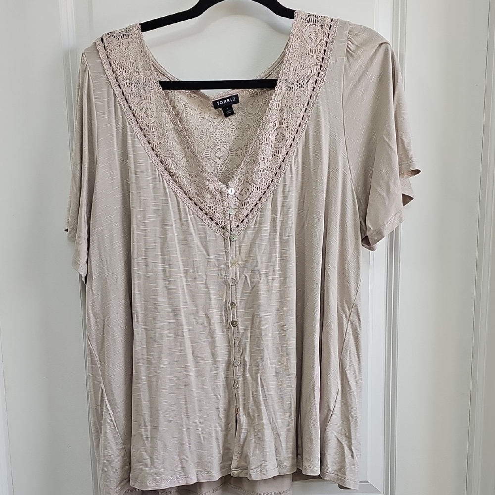 Chaps Tan Relaxed Buttoned Blouse